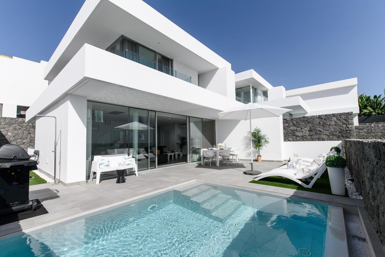Sport & Beauty 2, Villa Moada - private heated pool with sea views, Santa Cruz de Tenerife