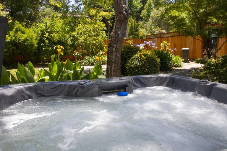 Sport & Beauty, Villa Mimosa Hot Tub Fire Table BBQ Walk to River Dog Friendly, Sonoma