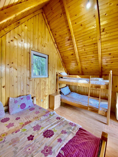 Others 3, Hotel Te Liqeni, Peć