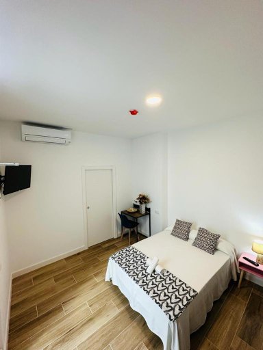 Others 2, HOSTEL COSTA-LUZ Bejar 28-30, Huelva