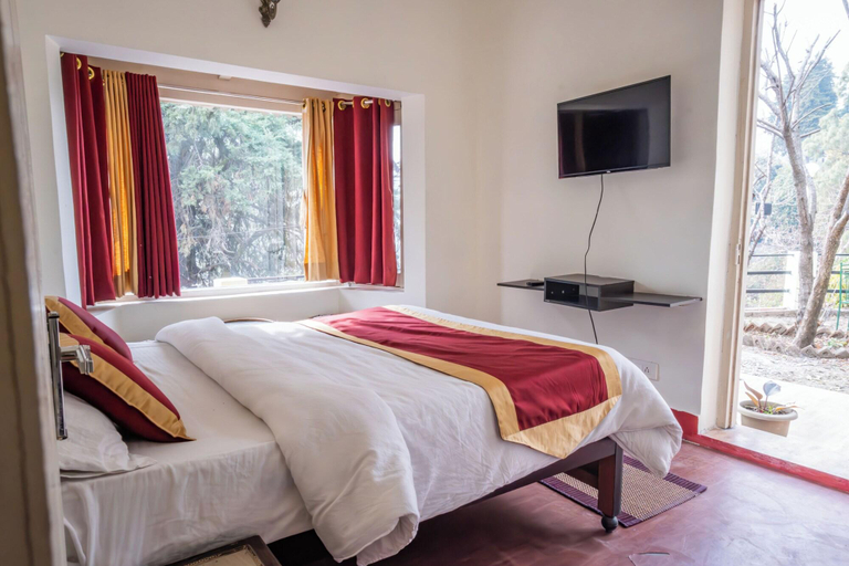 Bedroom 3, Dew Drops Homestay, Nainital