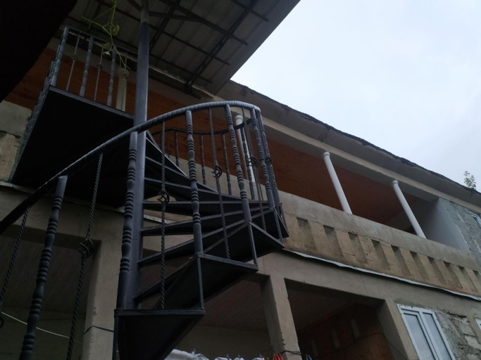 Others 1, Guest House Nene, Mestia