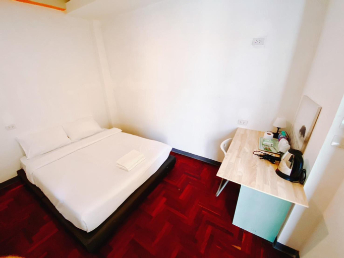 GO INN Silom BTS Surasak โกอินน์ สีลม บีทีเอส สถานีสุรศักดิ์, Bang Rak