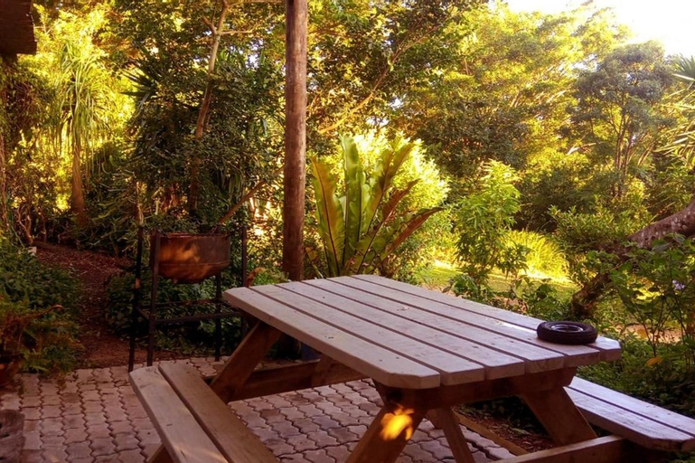 Exterior & Views 4, Skylark Cottage, Cacadu