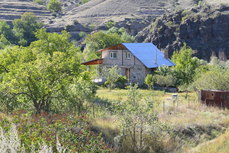 Others 3, Guesthouse Aleksastan, Aspindza