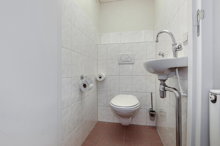 Bathroom 3, DE TRINTEL met zeezicht, Bergen