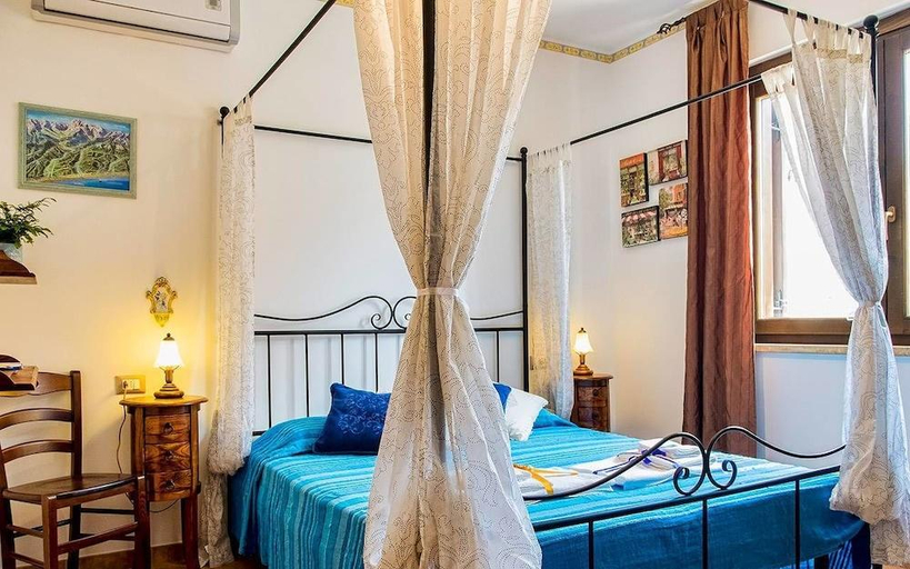 Bedroom 2, BioAgriturismo La Quercia, Teramo