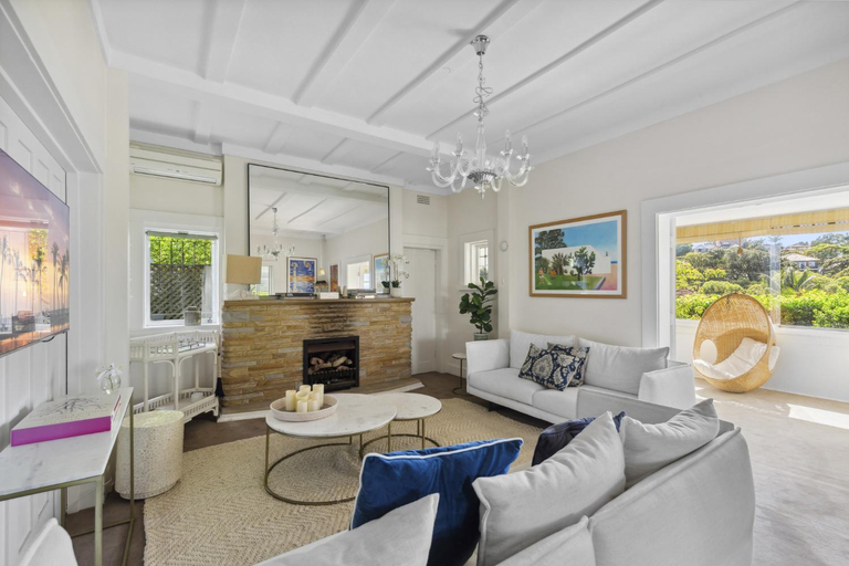 Others 4, Poolside Stay - Close to Taronga Zoo & Luna Park, Sydney