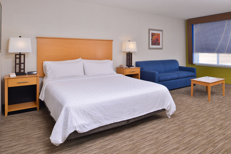Bedroom 5, Holiday Inn Express STOCKTON SOUTHEAST by IHG, San Joaquin