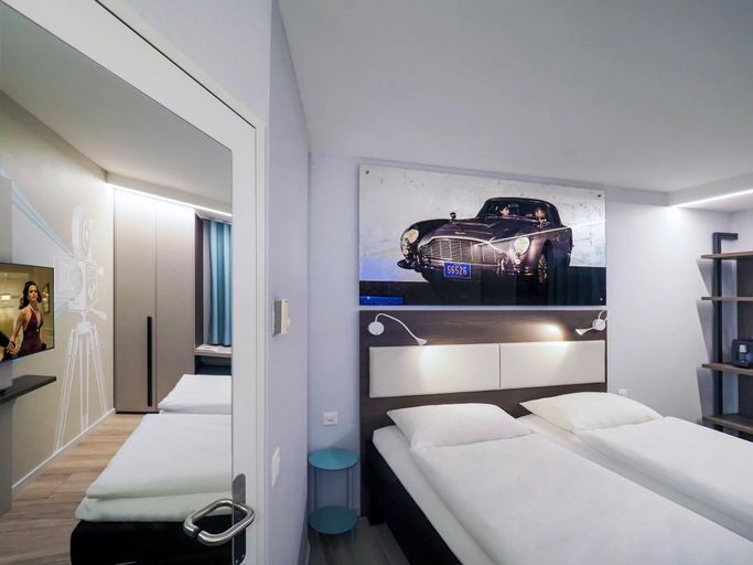 Bedroom 14