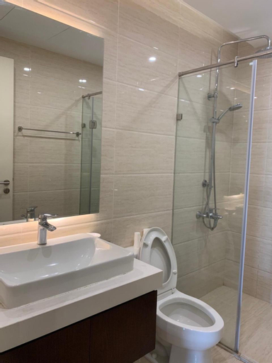Bathroom 10