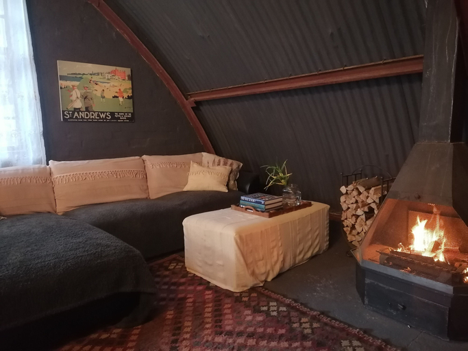 Bedroom 3, Hawklee Country House, Umgungundlovu