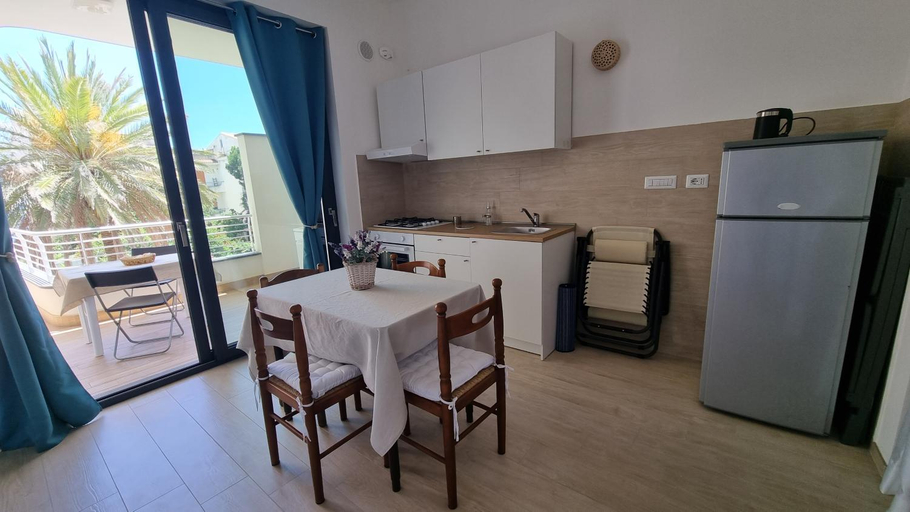 Others 3, Alba di luna, Messina
