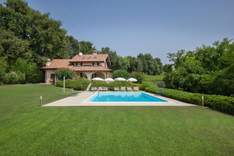Sport & Beauty 2, Villa Gasco With Pool, Verona