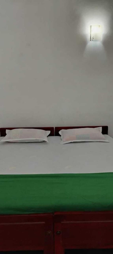 Bedroom 3, Hotel Lakeside, N. Palatha East