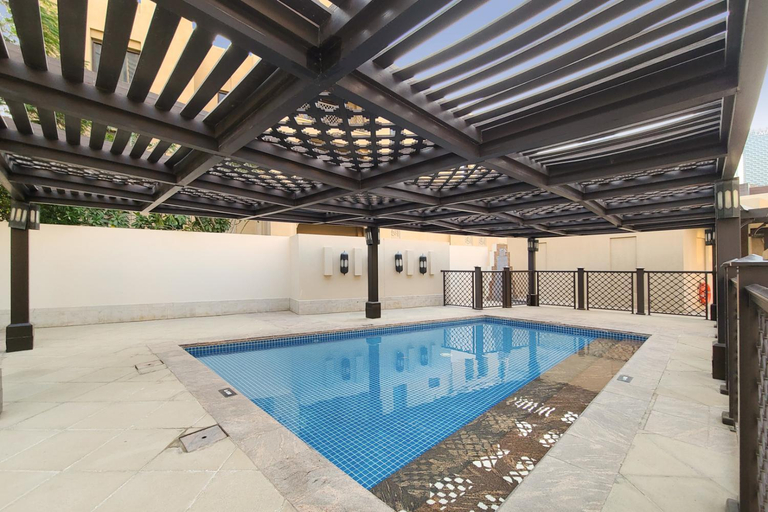 Others 2, Lux 2 BR penthouse w/ full burj view downtown, Dubai