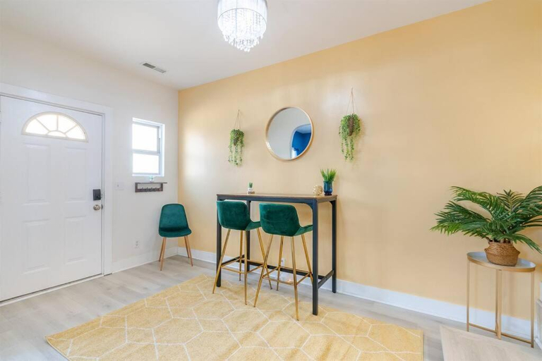 Others 2, Modern Cottage near many conveniences, Alameda
