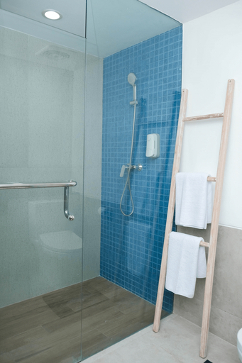 Bathroom 5