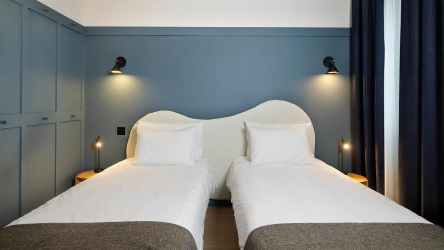 Bedroom 3, Hôtel de la Couronne, Haute-Savoie