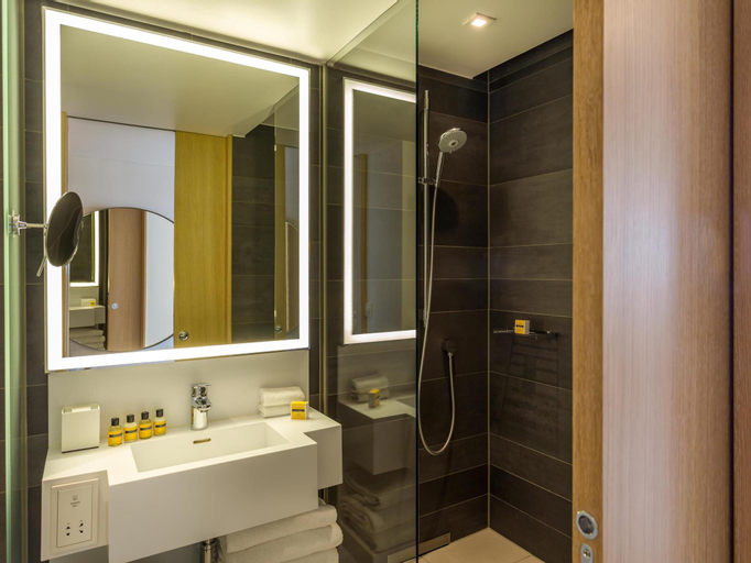 Bathroom 6