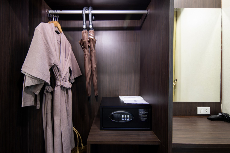 Amenities 30