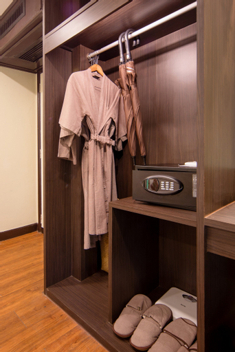 Amenities 24