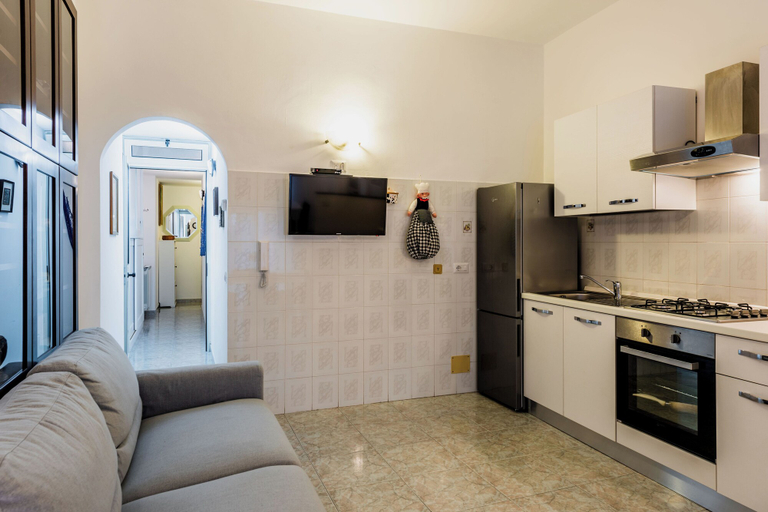 Others 3, Coralie House, Messina