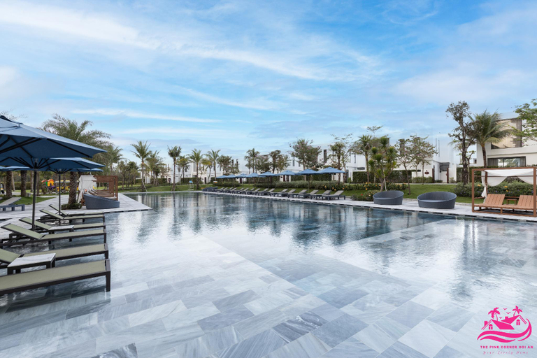 Sport & Beauty 2, Luxury Resort Apartment/2BR/Private Beach/Pools, Da Nang