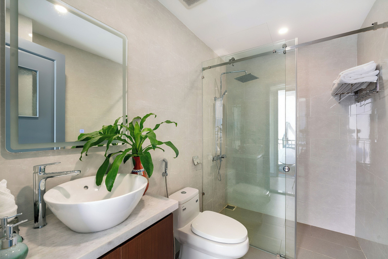 Bathroom 4, Full Moon Apartments, Da Nang