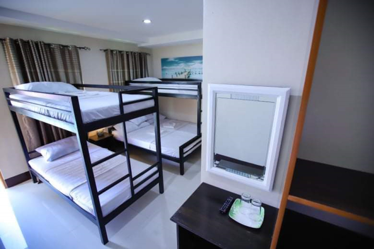 Bedroom 3, Marco’s Tourist Inn By Reddoorz, Ormoc City
