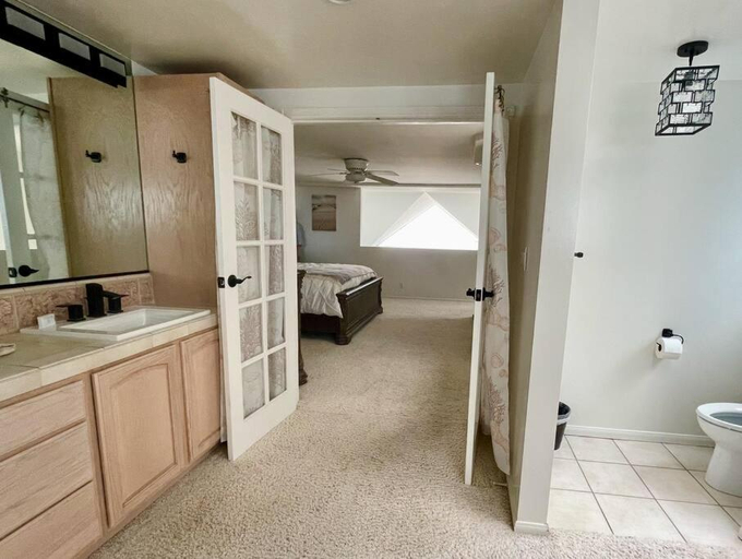 Bathroom 3, Beach House located in quiet community., Ventura
