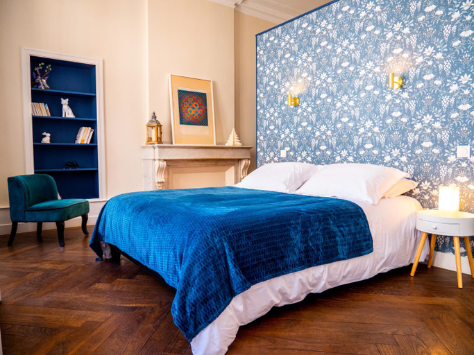 Bedroom, La CHAMBRE BLEUE, Ariège