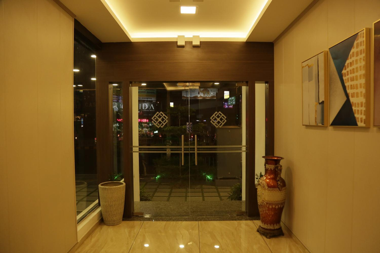 Others 5, Esquina Residency, Ernakulam