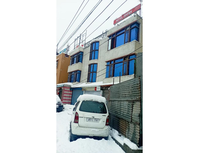 Hotel Muneer Ishfan, Srinagar, Srinagar