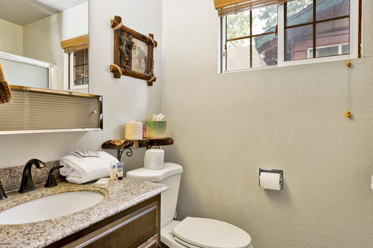 Bathroom, Moreno Pines Cottage #2468, San Bernardino