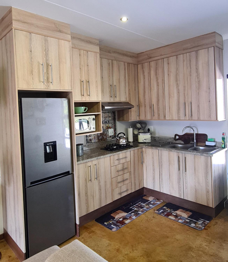 Others 3, Upstairs R-2 Self-Catering Unit, Ehlanzeni