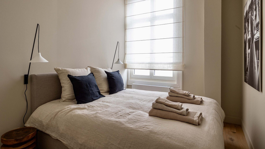 Bedroom 4, De Gulden Poorte, a LXRYHOME Hotel Collection, Antwerpen