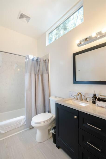 Others 5, Modern Cottage near many conveniences, Alameda