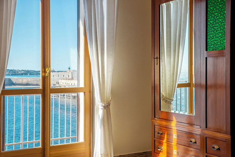 Others 5, Ortigia Seafront Apartment by Wonderful Italy, Syracuse