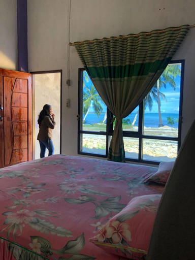 Bedroom, Taman Baloho Indah - Hotel & Resort, South Nias