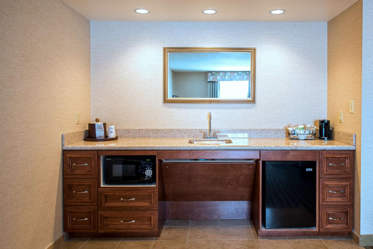 Bathroom 13