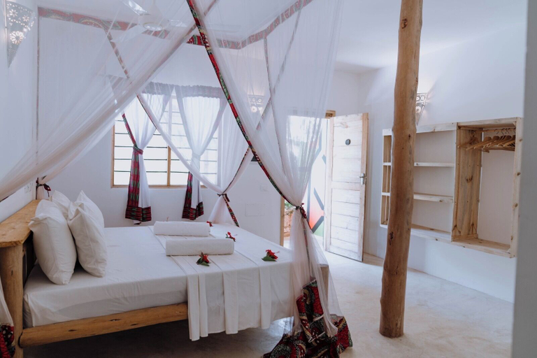 Bedroom 4, Tsunami Village, Kusini