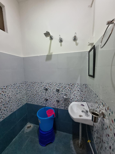 Bathroom 3, Chamera Inn chamba, Chamba