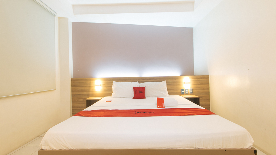 Bedroom 3, Reddoorz @ V Plaza Hotel Manila, Kalookan City