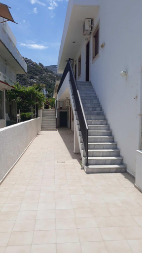Others 4, Mary Apartments, Crete