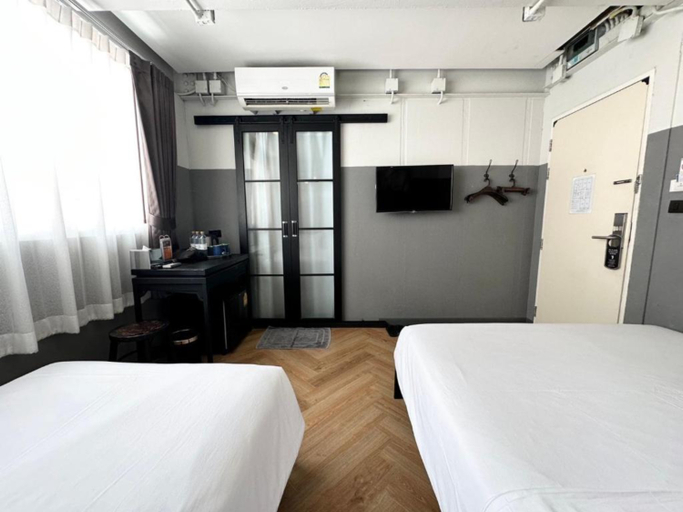 Bedroom 3, Talakkia hotel, Bang Rak