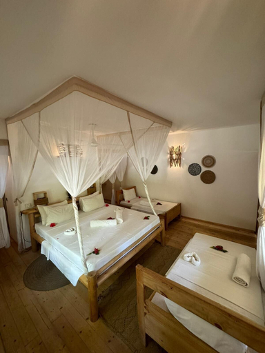 Bedroom 3, Tsunami village, Kusini