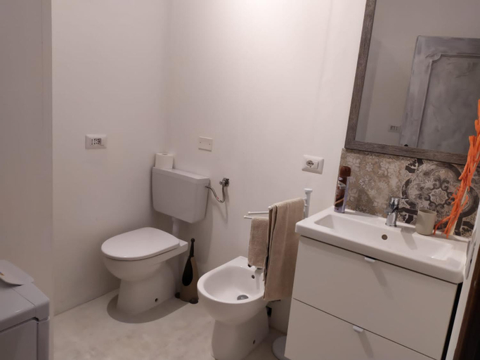 Bathroom 3, APPARTAMENTO CORALLO with PRIVATE GARDEN, Olbia-Tempio