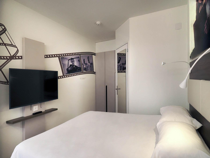 Bedroom 12