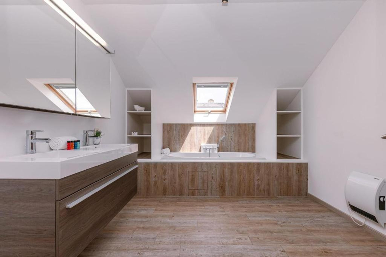 Bathroom 5, Villa Bakboord, West-Vlaanderen